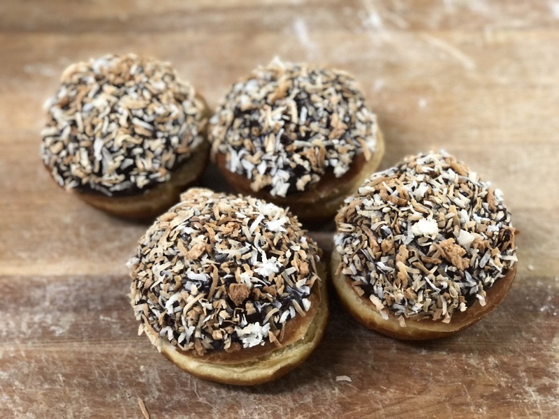 German chocolate paczki s