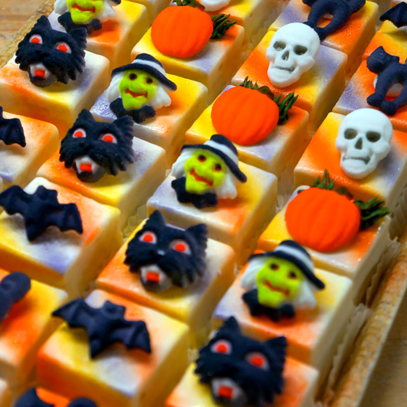 bennisons-bakery-halloween-petit-fors Picture of petit fors decorated for halloween