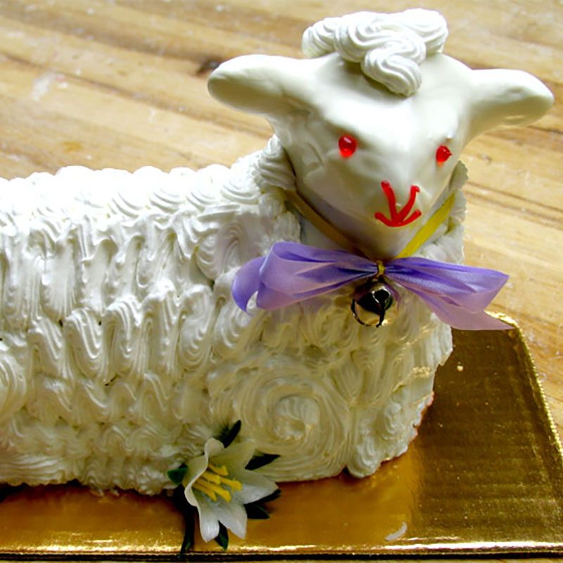 Lamb Cake for Easter : r/Baking