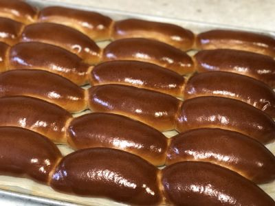 hotdog buns