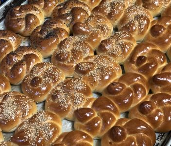 knot rolls