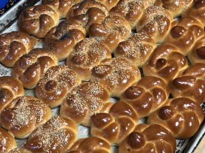 knot rolls